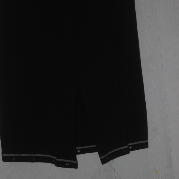 BLACK TOP WITH WHITE SAILBOAT & LONG SKIRT - Picture 6 of 7